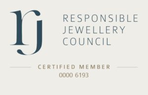 Weißes Logo des Responsible Jewellery Council (RJC) mit der Aufschrift „Certified Member 0000 6193" auf hellem Hintergrund. Burger Edelmetalle ist seit 2013 RJC-zertifiziert für verantwortungsvolles Handeln in der Edelmetallbranche.